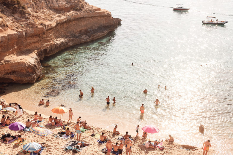 Awesome sunset spot, good little bar on the beach, Cala Conta