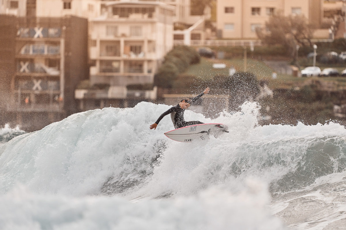 Tommy Mackay blowing up. Bondi 7am