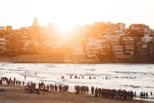 5:30am at Bondi and hundreds of schoolies came to party