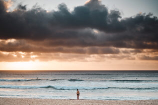 Morning changes, Bondi 6am