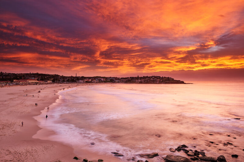 Sky painting at 6:20am, Bondi Beach